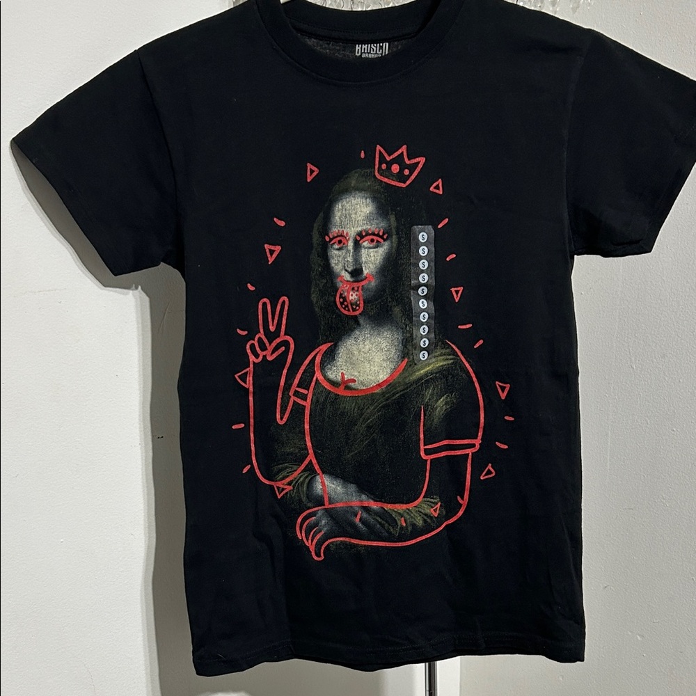 MONA LISA Black Tee with Red Graphic